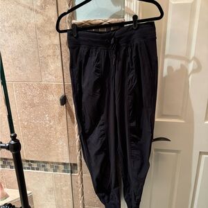 Lululemon Athletica Black Jogger Pants Dance Studio Mid Rise Joggers Full Length